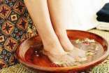 泡腳用什么水好