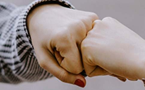 ���]�����oŮ���Ą��c������һ����