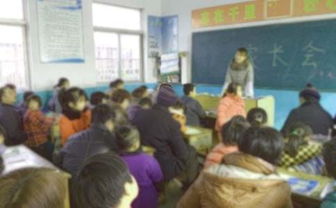 ���L��ӛ�