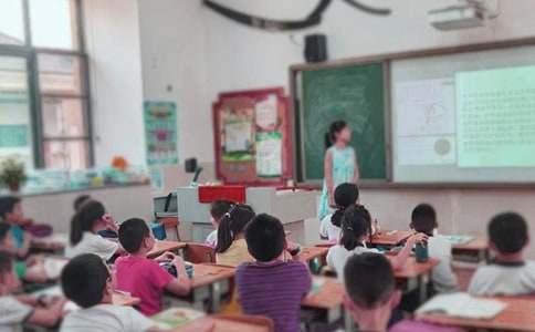 ���ƌW��(y��u)��̰����̌W��˼��Ӱ���Α�