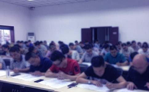 ��ԇ��˼����600�ּ���ʮƪ