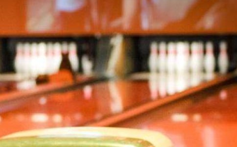 《打保齡球》大班體育優(yōu)秀教案