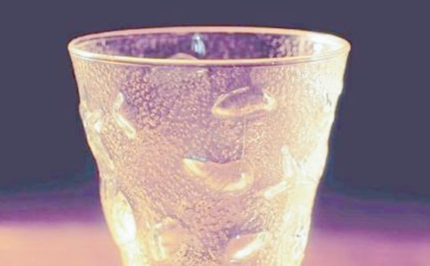 兩只杯子里的生命哲學