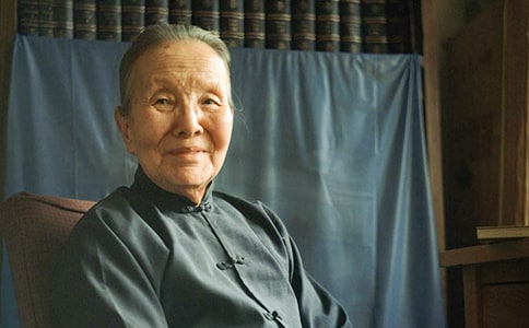 ���ĸ��?z��i)��۵�Ԋ�?/></p>
<p>����1��</p>
<p>�����@Щ�¡���</p>
<p>��������������Ļؑ�;</p>
<p>���������Ĉ@��,</p>
<p>�������}���~��,</p>
<p>����ĸ�H��ϥ��.</p>
<p>����2��</p>
<p>����ĸ�H��! ���ϵ��L(f��ng)�������</p>
<p>�����B���������ĳ���;</p>
<p>�������е��L(f��ng)�������</p>
<p>������ֻ�㵽��đ�����</p>
<p>����3��</p>
<p>������ɽ��!</p>
<p>�����e��!</p>
<p>�����Ҳ����x�_����</p>
<p>�������ҿ����ҵ�ĸ�H��</p>
<p>����4��</p>
<p>����ĸ�H��!</p>
<p>�����ҵ��^�l(f��)��</p>
<p>�����������ϥ�ϣ�</p>
<p>�����@�����㸶�c�ҵ��f�|��z��</p>
<p>����׷��</p>
<p>����5��</p>
<p>����ĸ�H��!</p>
<p>�������ﲻ��(y��ng)�EŪ����������</p>
<p>�����l������_��</p>
<p>�������Čm�ﱯ��֮�T��?</p>
<p>����һһ���ø��ҬF(xi��n)�ڵ�</p>
<p>����΢Ц�еĜI���Tһһ</p>
<p>��������ؤ�D����ı���</p>
<p>�������ҵ��ď�˯����</p>
<p>�������ص�������!</p>
<p>���������ҵ�ĸ�H��ȥ����</p>
<p>����ĸ�H���ړu�@߅����</p>
<p>�����@���ҵ�һ�θг�</p>
<p>���������̓�պ�!</p>
<p>����6��</p>
<p><strong>����������������</strong></p>
<p>�����ҏĲ���������һ������</p>
<p>������������--������</p>
<p>�����B��һֻһֻ��С�Ĵ�����</p>
<p>���������ϒ����ں��</p>
<p>�����еı����L(f��ng)���������еĴ�����</p>
<p>�����еı����˴����մ�ڴ��^�ϡ�</p>
<p>���������ǲ����ĵ�ÿ��B����</p>
<p>������ϣ����һֻ��������Ҫ�����ĵط�ȥ��</p>
<p>����ĸ�H����������п���һֻ��С�Ĵ�����</p>
<p>������Ҫ�@Ӡ���o�������</p>
<p>�����@�������۵�Ů�������I�B����</p>
<p>�����fˮǧɽ�������d�����Đۺͱ����wȥ��</p>
<p>������ �f ��----(��)�܉۲�</p>
<p>����ئ�d���ۙz�д����I(l��ng)���m�ƅs������</p>
<p>�����ؿp�����p�Ʋ������д�ĸ�f����</p>
<p>����7��</p>
<p><strong>�������oĸ�H��Ԋ</strong></p>
<p>�������ߣ�����</p>
<p>����ĸ�H���þ��ԁ�</p>
<p>����������㌑һ��Ԋ</p>
<p>���������˺ö��</p>
<p>����߀�Ǜ]�Ќ���</p>
<p>����ĸ�H�����㌑���@��Ԋ</p>
<p>�����Ҳ�֪��ԓ�����_�^</p>
<p>������֪��ԓ���ӽY(ji��)β</p>
<p>����Ҳ��֪��ԓ��Щʲô</p>
<p>�������񃺕r�挦������İ���</p>
<p>�����Ҳ�֪����ԓ�¸ҽ���</p>
<p>����߀��ԓ�x���ӱ�</p>
<p>����ĸ�H����ҹ������������</p>
<p>�����қQ��߀��Ҫ���㌑һ��Ԋ</p>
<p>���������ò���</p>
<p>���������h���ϼҵ���</p>
<p>�������hҲ�x��������</p>
<p>����ĸ�H����������п�Ҋһֻ��С�İ״�����</p>
<p>������Ҫ�@Ӡ���o�������</p>
<p>�����@�������۵�Ů�������I�B����</p>
<p>�����fˮǧɽ�������d�����Đۺͱ����wȥ��</p><div   id=