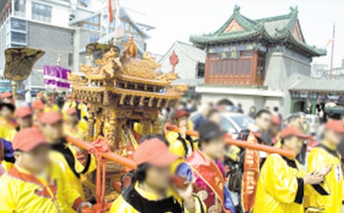 �����L(f��ng)�׵�����