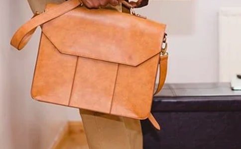 ���ĵľ��w��ʽ