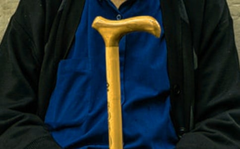 �ж����£���ĸ���҂������Ĺ���_�ж���(l��)־