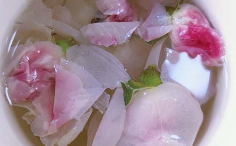 �۾��ɝ���ƣ�ں�ʲô����