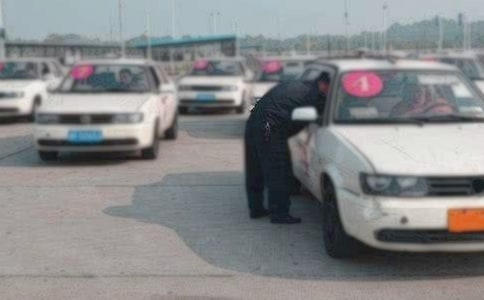 駕校新規(guī)定