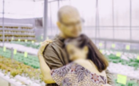 ��ĸ����R�~