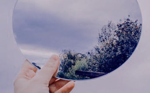 有關(guān)豬八戒照鏡子的歇后語(yǔ)