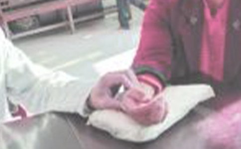 ����ӛ���Ľ�(j��ng)�䡾4ƪ��