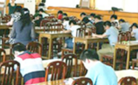 北京市朝陽(yáng)區(qū)03~04第一學(xué)期期末統(tǒng)一考試