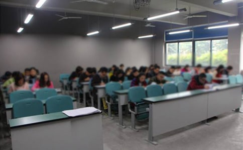 �QӢ�Z��ԇ��x���⑪(y��ng)��(du��)���Ĵ���