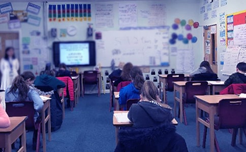 �QӢ�Z��ԇ��(f��)��(x��)�_���A�μ���