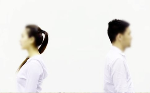 冷漠的目光作文