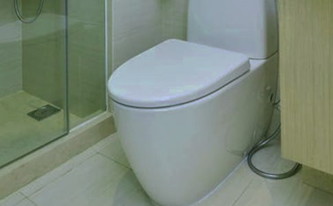 馬桶漏水的處理方法-馬桶底部漏水的原因