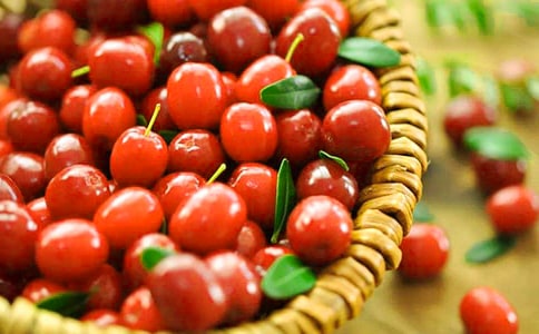 ����Խݮ�ϻ�������Խݮ�ĠI�B(y��ng)�rֵ����Щ