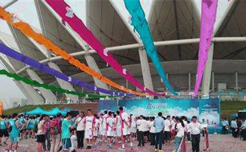 ��˾20��c���R�~