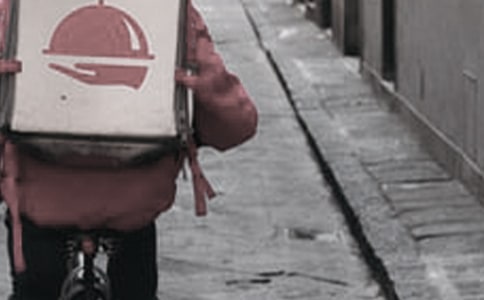 謝霆鋒送外賣:杭州街頭出現(xiàn)外賣哥酷似謝霆鋒