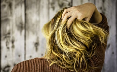 頭發(fā)又細(xì)又少怎么辦