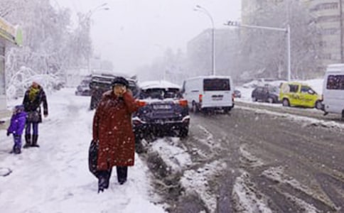 �茑(xi��)������ѩ��Ԋ(sh��)��180��