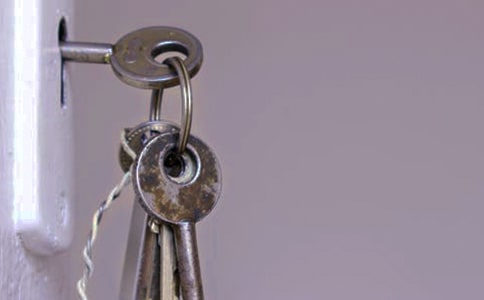 耳���c耳�����