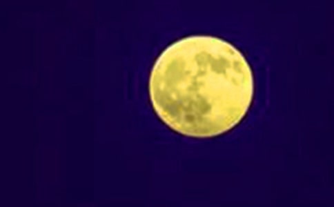 【經(jīng)典】又是一年月圓時(shí)作文