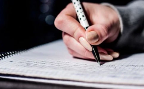 ���ж��꼉��(y��u)�����ģ�ͨ��41ƪ��