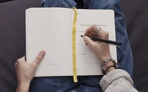 ���꾰����